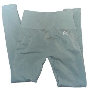 Oner Active effortless leggings - Sage in M short